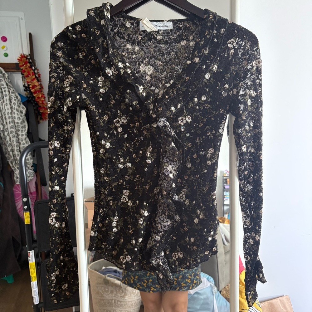 Vintage y2k sheer lace Long Sleeve Top with ruffles 💕